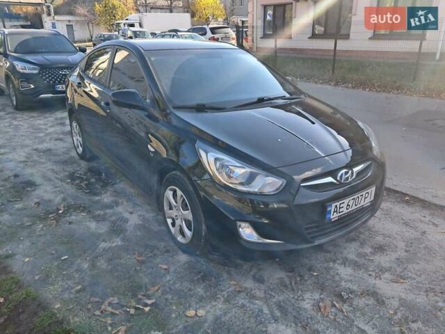 Черный Хендай Акцент, объемом двигателя 1.59 л и пробегом 114 тыс. км за 7150 $, фото 3 на Automoto.ua