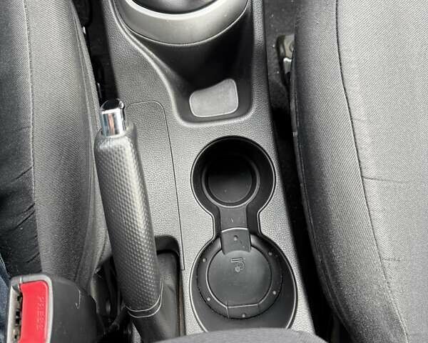 Черный Хендай Акцент, объемом двигателя 1.4 л и пробегом 117 тыс. км за 7500 $, фото 19 на Automoto.ua