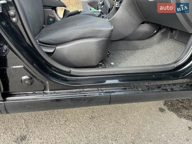 Черный Хендай Акцент, объемом двигателя 1.4 л и пробегом 117 тыс. км за 7500 $, фото 10 на Automoto.ua