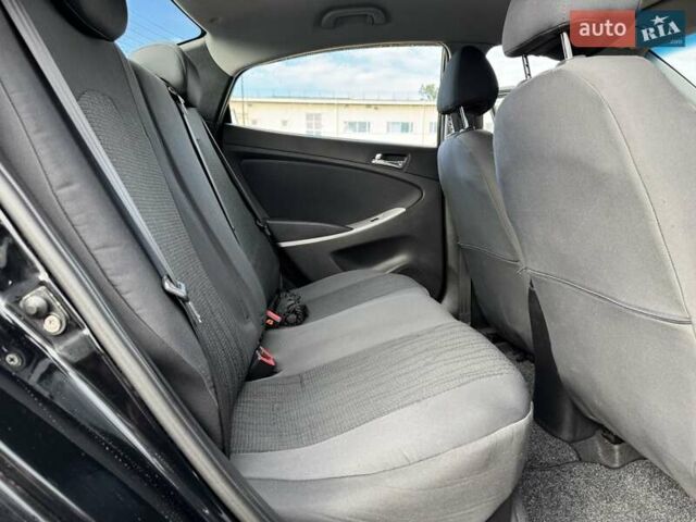 Черный Хендай Акцент, объемом двигателя 1.4 л и пробегом 117 тыс. км за 7500 $, фото 8 на Automoto.ua