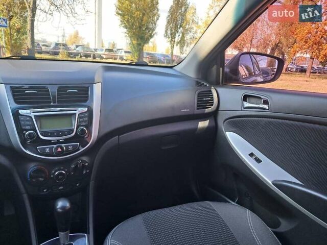 Хендай Акцент 2011 у Києві на Automoto.ua Чорний Хендай Акцент, об'ємом двигуна 1.6 л та пробігом 114 тис. км за 7999 $, фото 10 на Automoto.ua