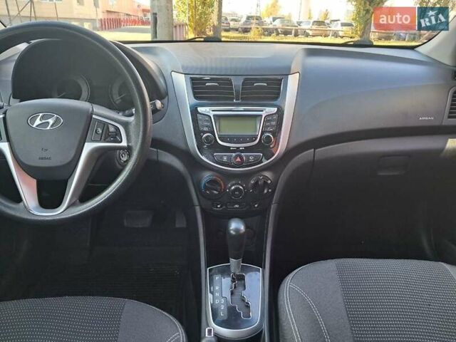 Хендай Акцент 2011 у Києві на Automoto.ua Чорний Хендай Акцент, об'ємом двигуна 1.6 л та пробігом 114 тис. км за 7999 $, фото 12 на Automoto.ua