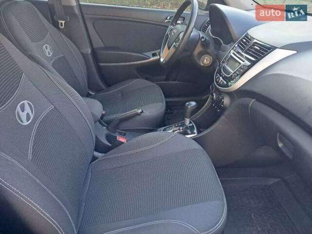 Хендай Акцент 2011 у Києві на Automoto.ua Чорний Хендай Акцент, об'ємом двигуна 1.6 л та пробігом 114 тис. км за 7999 $, фото 14 на Automoto.ua