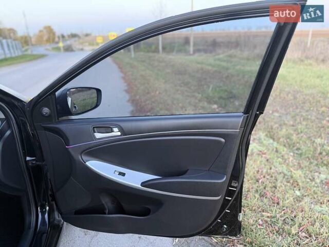Черный Хендай Акцент, объемом двигателя 1.4 л и пробегом 87 тыс. км за 7250 $, фото 79 на Automoto.ua
