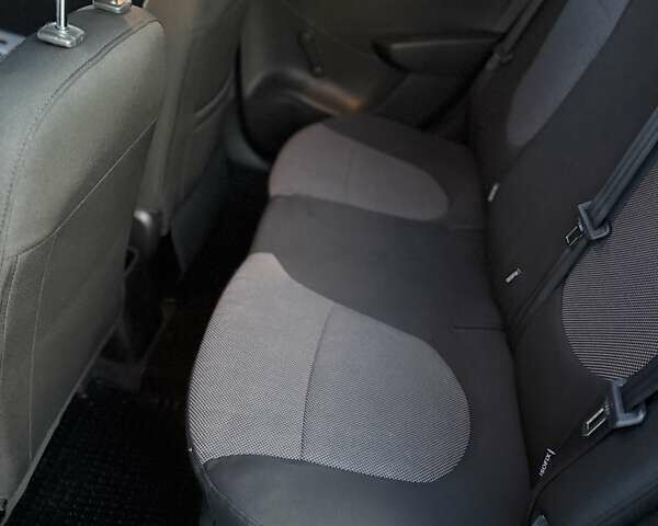 Черный Хендай Акцент, объемом двигателя 1.4 л и пробегом 87 тыс. км за 7250 $, фото 114 на Automoto.ua