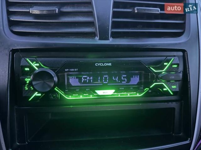 Черный Хендай Акцент, объемом двигателя 1.4 л и пробегом 87 тыс. км за 7250 $, фото 49 на Automoto.ua