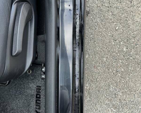 Черный Хендай Акцент, объемом двигателя 1.4 л и пробегом 117 тыс. км за 7500 $, фото 13 на Automoto.ua