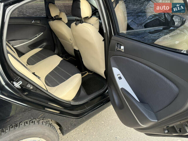 Черный Хендай Акцент, объемом двигателя 1.4 л и пробегом 120 тыс. км за 7900 $, фото 26 на Automoto.ua