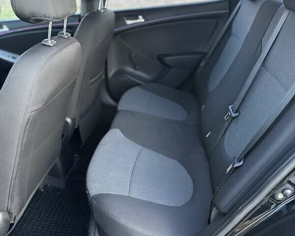 Черный Хендай Акцент, объемом двигателя 1.4 л и пробегом 87 тыс. км за 7250 $, фото 85 на Automoto.ua