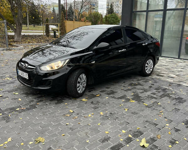 Хендай Акцент 2011 в Полтаве на Automoto.ua Черный Хендай Акцент, объемом двигателя 1.4 л и пробегом 186 тыс. км за 5999 $, фото 7 на Automoto.ua