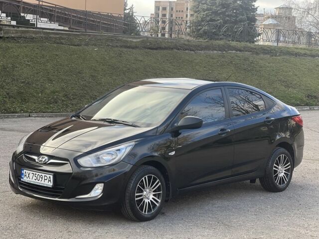 Чорний Хендай Акцент, об'ємом двигуна 1.4 л та пробігом 141 тис. км за 7500 $, фото 11 на Automoto.ua