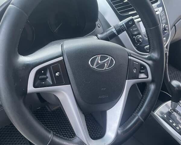 Чорний Хендай Акцент, об'ємом двигуна 1.4 л та пробігом 209 тис. км за 7500 $, фото 3 на Automoto.ua