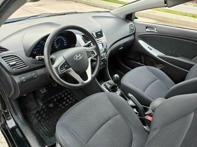 Черный Хендай Акцент, объемом двигателя 1.4 л и пробегом 160 тыс. км за 2700 $, фото 14 на Automoto.ua