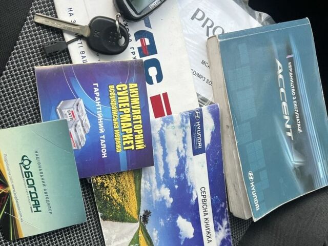 Чорний Хендай Акцент, об'ємом двигуна 1.4 л та пробігом 141 тис. км за 7500 $, фото 4 на Automoto.ua