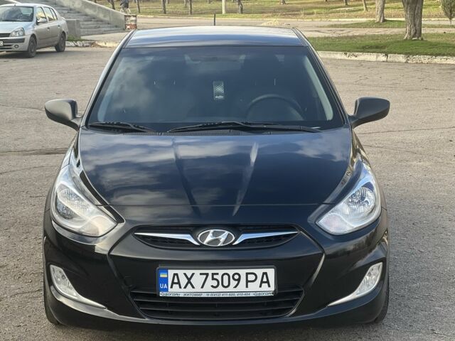Чорний Хендай Акцент, об'ємом двигуна 1.4 л та пробігом 141 тис. км за 7500 $, фото 5 на Automoto.ua