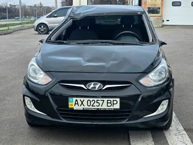 Черный Хендай Акцент, объемом двигателя 1.4 л и пробегом 160 тыс. км за 2700 $, фото 3 на Automoto.ua