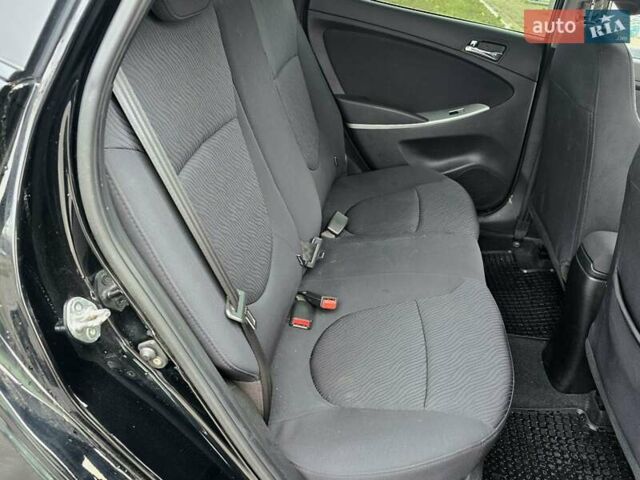 Черный Хендай Акцент, объемом двигателя 1.4 л и пробегом 160 тыс. км за 2700 $, фото 11 на Automoto.ua