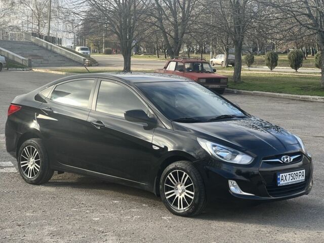 Чорний Хендай Акцент, об'ємом двигуна 1.4 л та пробігом 141 тис. км за 7500 $, фото 13 на Automoto.ua