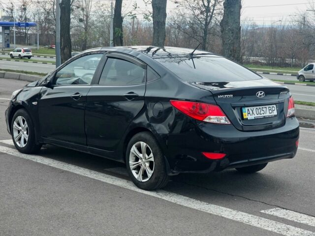 Черный Хендай Акцент, объемом двигателя 1.4 л и пробегом 160 тыс. км за 2700 $, фото 6 на Automoto.ua