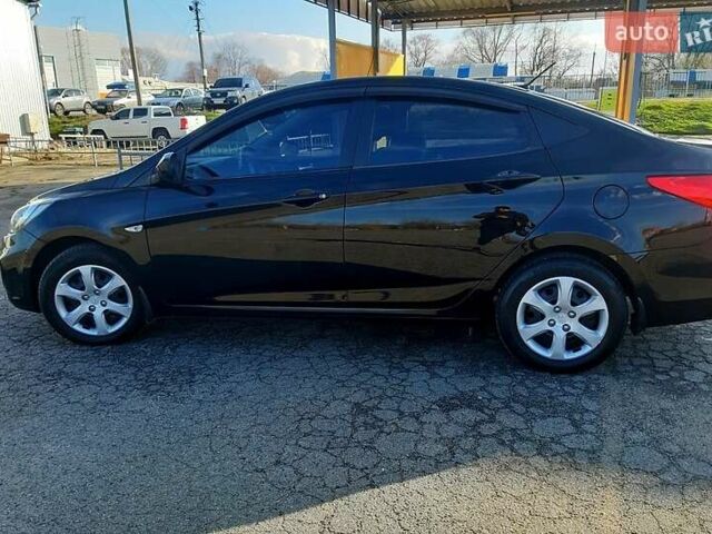 Черный Хендай Акцент, объемом двигателя 1.4 л и пробегом 95 тыс. км за 8900 $, фото 3 на Automoto.ua