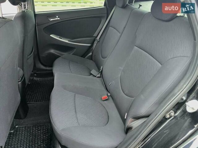 Черный Хендай Акцент, объемом двигателя 1.4 л и пробегом 160 тыс. км за 2700 $, фото 12 на Automoto.ua