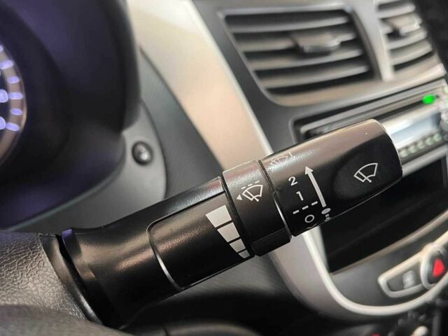 Чорний Хендай Акцент, об'ємом двигуна 1.4 л та пробігом 231 тис. км за 5453 $, фото 9 на Automoto.ua