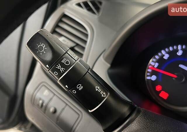 Чорний Хендай Акцент, об'ємом двигуна 1.4 л та пробігом 231 тис. км за 5443 $, фото 14 на Automoto.ua