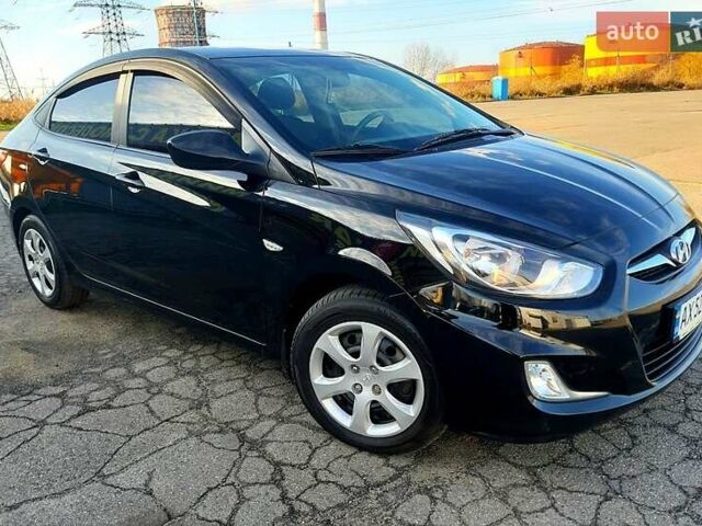 Черный Хендай Акцент, объемом двигателя 1.4 л и пробегом 95 тыс. км за 8900 $, фото 9 на Automoto.ua