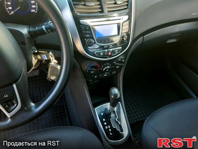 Черный Хендай Акцент, объемом двигателя 1.4 л и пробегом 95 тыс. км за 8900 $, фото 2 на Automoto.ua