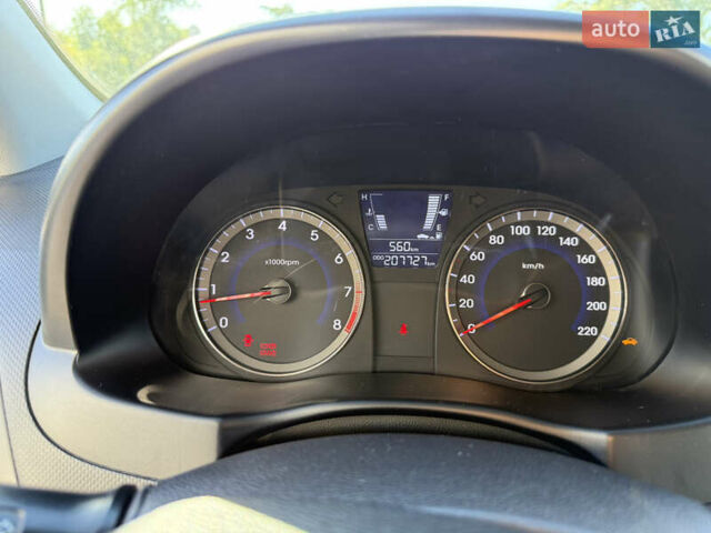 Черный Хендай Акцент, объемом двигателя 1.4 л и пробегом 207 тыс. км за 6099 $, фото 8 на Automoto.ua