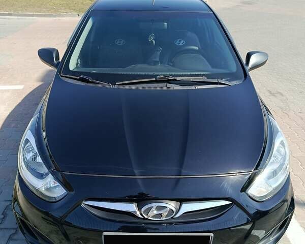 Хендай Акцент 2013 в Ирпене на Automoto.ua Черный Хендай Акцент, объемом двигателя 1.4 л и пробегом 215 тыс. км за 7800 $, фото 13 на Automoto.ua