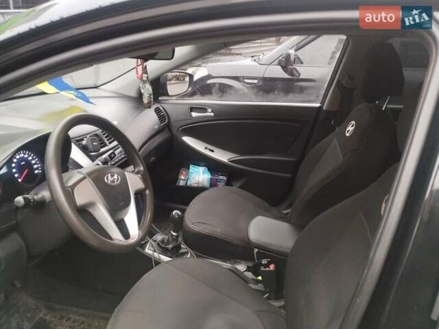 Черный Хендай Акцент, объемом двигателя 1.4 л и пробегом 158 тыс. км за 6000 $, фото 7 на Automoto.ua