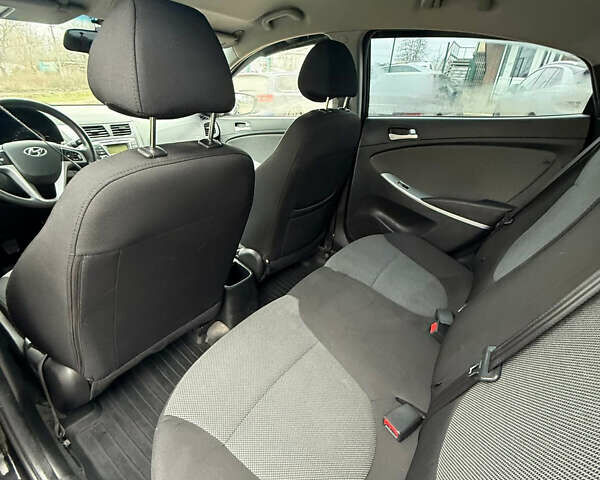 Чорний Хендай Акцент, об'ємом двигуна 1.4 л та пробігом 119 тис. км за 7500 $, фото 11 на Automoto.ua