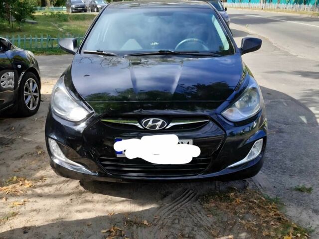 Хендай Акцент 2013 в Белой Церкве на Automoto.ua Черный Хендай Акцент, объемом двигателя 1.4 л и пробегом 324 тыс. км за 5500 $, фото 1 на Automoto.ua