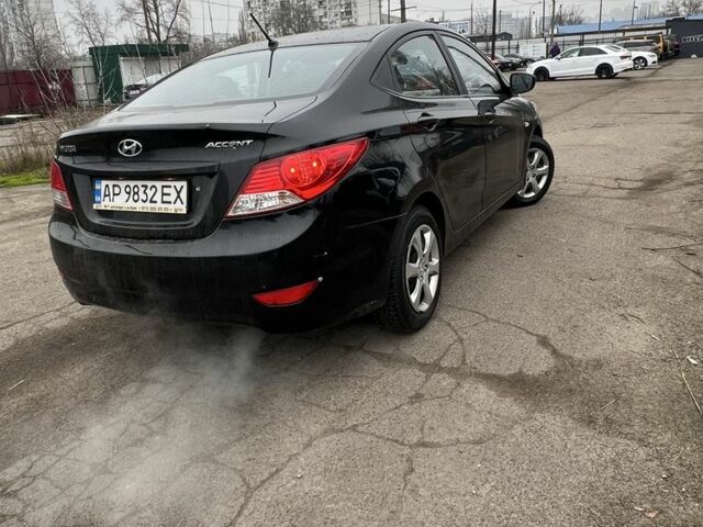 Черный Хендай Акцент, объемом двигателя 1.4 л и пробегом 299 тыс. км за 4900 $, фото 3 на Automoto.ua