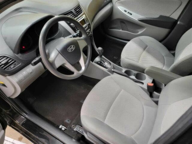 Черный Хендай Акцент, объемом двигателя 1.6 л и пробегом 81 тыс. км за 5500 $, фото 8 на Automoto.ua