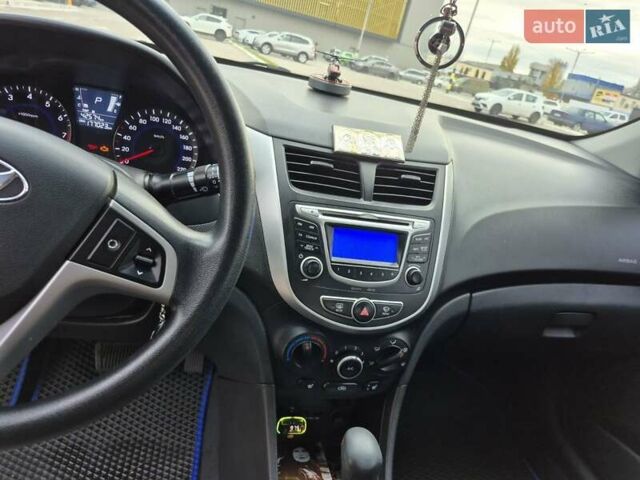 Черный Хендай Акцент, объемом двигателя 1.4 л и пробегом 177 тыс. км за 9200 $, фото 11 на Automoto.ua