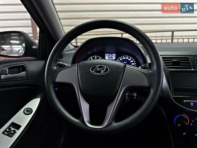 Чорний Хендай Акцент, об'ємом двигуна 1.4 л та пробігом 10 тис. км за 12900 $, фото 39 на Automoto.ua