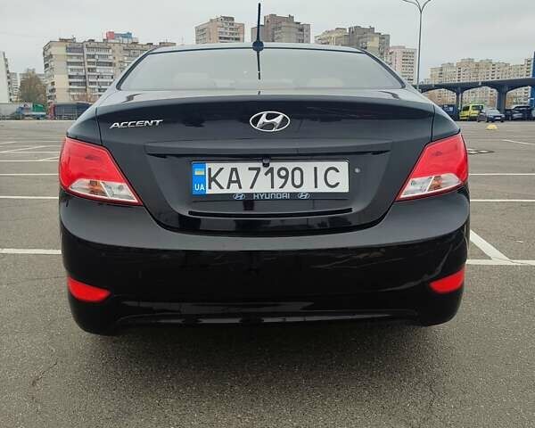 Черный Хендай Акцент, объемом двигателя 1.59 л и пробегом 168 тыс. км за 9150 $, фото 7 на Automoto.ua
