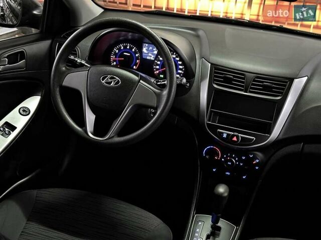 Чорний Хендай Акцент, об'ємом двигуна 1.4 л та пробігом 10 тис. км за 12900 $, фото 29 на Automoto.ua