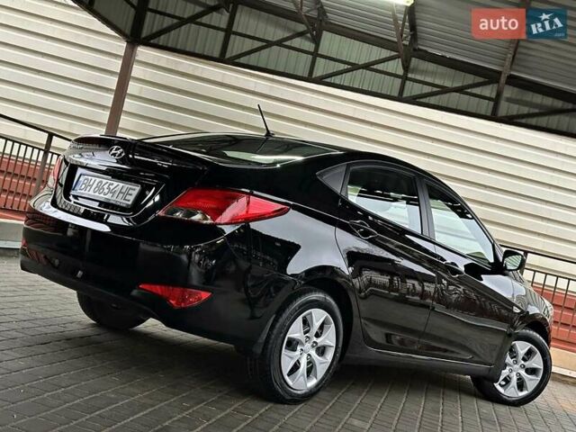 Чорний Хендай Акцент, об'ємом двигуна 1.4 л та пробігом 10 тис. км за 12900 $, фото 26 на Automoto.ua