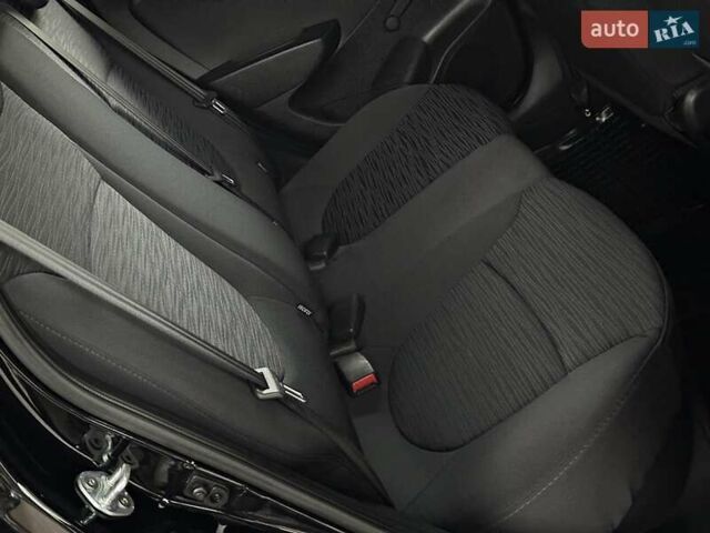 Чорний Хендай Акцент, об'ємом двигуна 1.4 л та пробігом 10 тис. км за 12900 $, фото 42 на Automoto.ua