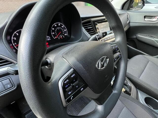 Хендай Акцент 2017 в Киеве на Automoto.ua Черный Хендай Акцент, объемом двигателя 1.6 л и пробегом 115 тыс. км за 9900 $, фото 7 на Automoto.ua