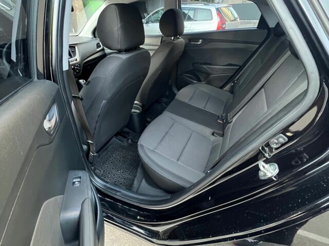 Хендай Акцент 2017 в Киеве на Automoto.ua Черный Хендай Акцент, объемом двигателя 1.6 л и пробегом 115 тыс. км за 9900 $, фото 5 на Automoto.ua