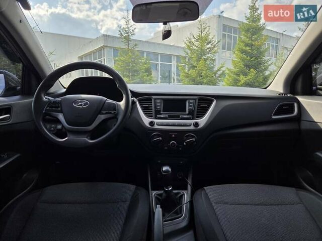 Чорний Хендай Акцент, об'ємом двигуна 1.4 л та пробігом 111 тис. км за 11500 $, фото 15 на Automoto.ua