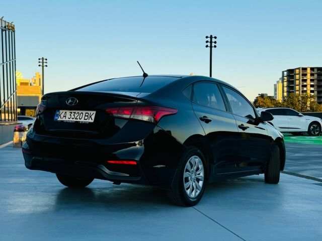 Хендай Акцент 2017 в Киеве на Automoto.ua Черный Хендай Акцент, объемом двигателя 1.6 л и пробегом 115 тыс. км за 9900 $, фото 3 на Automoto.ua