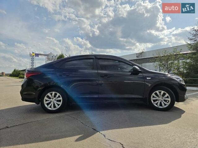 Чорний Хендай Акцент, об'ємом двигуна 1.4 л та пробігом 111 тис. км за 11500 $, фото 8 на Automoto.ua