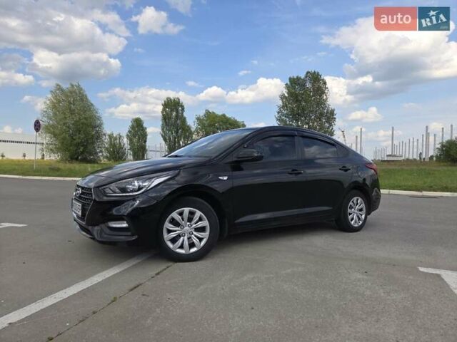 Чорний Хендай Акцент, об'ємом двигуна 1.4 л та пробігом 111 тис. км за 11500 $, фото 1 на Automoto.ua