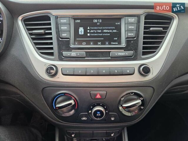 Чорний Хендай Акцент, об'ємом двигуна 1.4 л та пробігом 111 тис. км за 11500 $, фото 20 на Automoto.ua