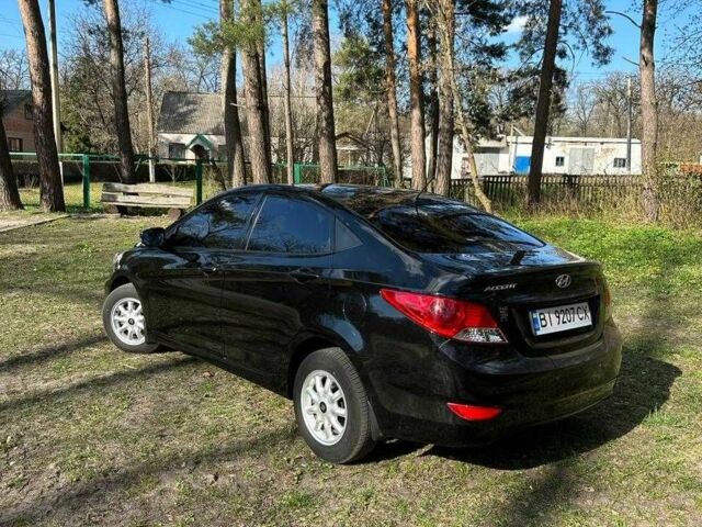 Черный Хендай Акцент, объемом двигателя 1.4 л и пробегом 53 тыс. км за 11500 $, фото 3 на Automoto.ua